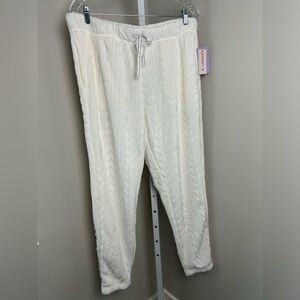 Pajama Lounge Pants Woman’s Large 12-14 New Tags White Fluffy Fall Winter Pan…